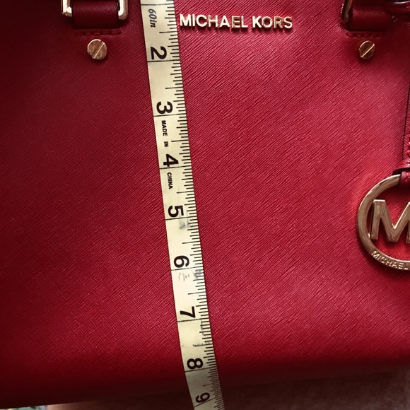 ❤️MICHAEL KORS Red Purse❤️ - Picture 4 of 8